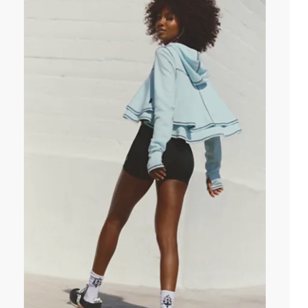 Z956. Free People First Place Pullover Light Blue Layered Crop Sweatshirt NWT - Picture 4 of 5